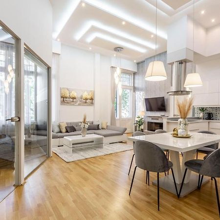 בודפשט Luxurious & Spacious Downtown Residence In Liszt Ferenc Square מראה חיצוני תמונה